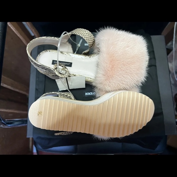 Brand New! Made In Italy Dolce Gabbana Women’s Size 6 Sandals - Picture 3 of 6